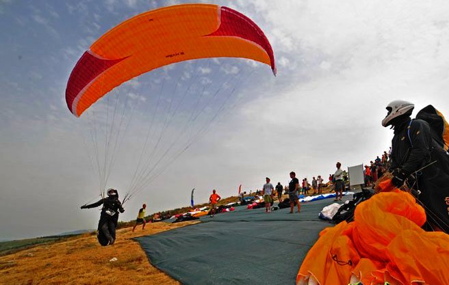 Jornal do Fundão - Manteigas recebe prova do campeonato mundial de parapente