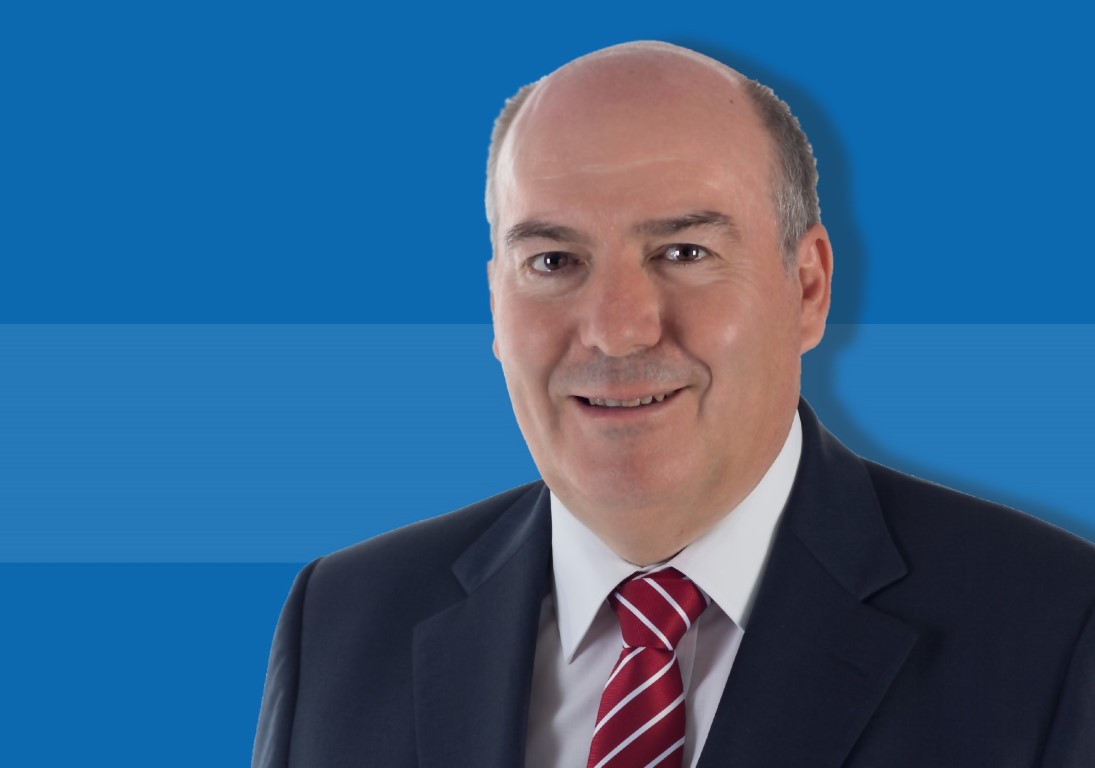 Jornal do Fundão - Leopoldo Rodrigues também candidato à Distrital do PS