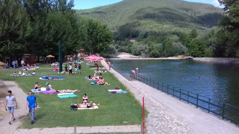 Jornal do Fundão - Praia fluvial de Valhelhas abriu este sábado